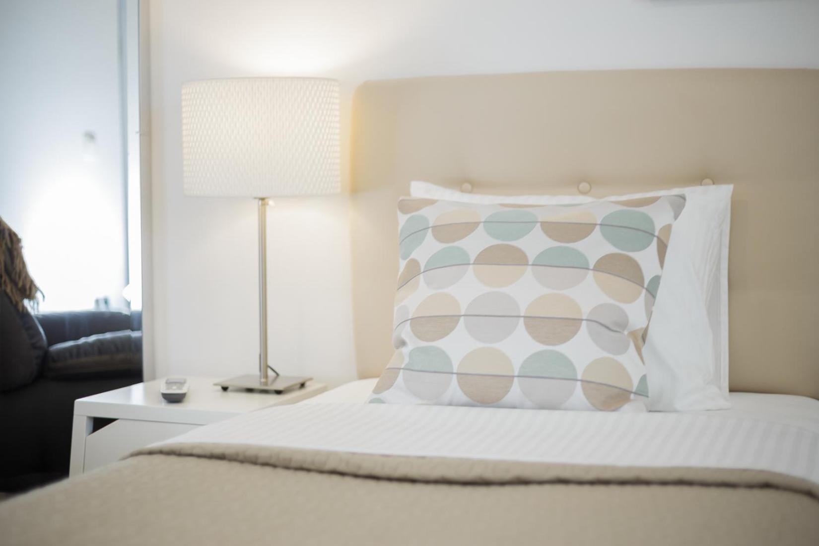Semesterbostad Aspalathos - With Free Parking, Near The Beach, A Few Minutes' Walking Distance To The Unesco Palace *