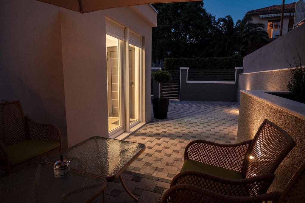 Semesterbostad Aspalathos - With Free Parking, Near The Beach, A Few Minutes' Walking Distance To The Unesco Palace *