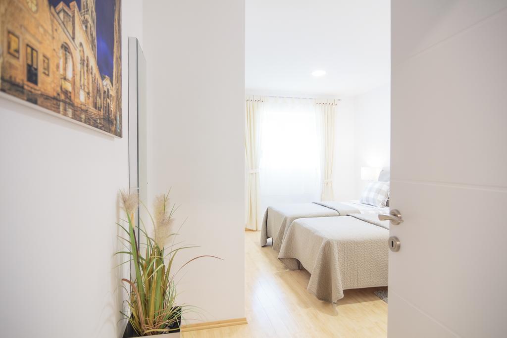 Semesterbostad Aspalathos - With Free Parking, Near The Beach, A Few Minutes' Walking Distance To The Unesco Palace